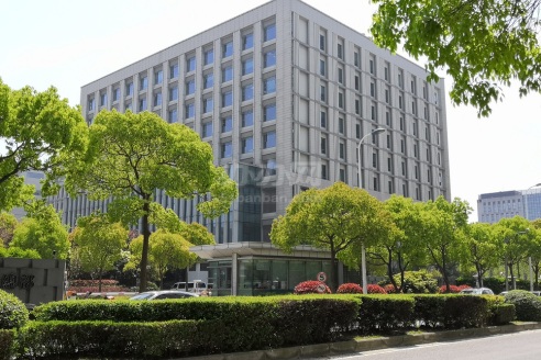 张江日月光广兰路地铁站商圈200㎡朝南精装修出租